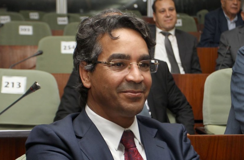 algeria mua da tanh nhung may chua tan