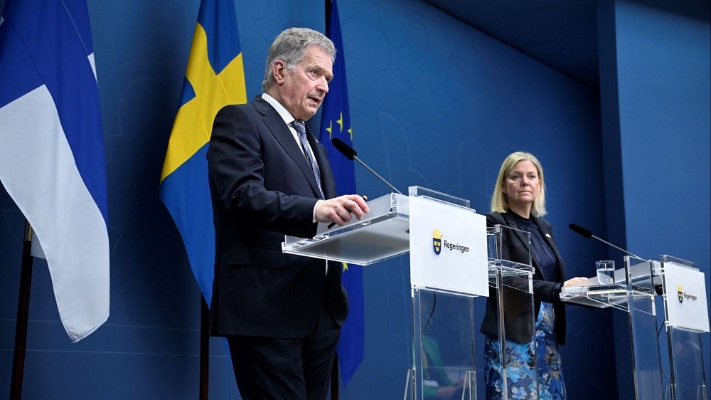 (05.18) Tổng thống Phần Lan Sauli Niinisto và Thủ tướng Thụy Điển Magdalena Andersson phát biểu trong buổi họp báo chung về nộp đơn gia nhập NATO ngày 17/5. (Nguồn: Reuters)