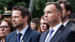 Bầu cử Tổng thống Ba Lan: Ngựa ô xô ngựa chiến