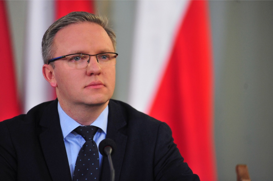 ba lan muon tang cuong hop tac quan su voi my