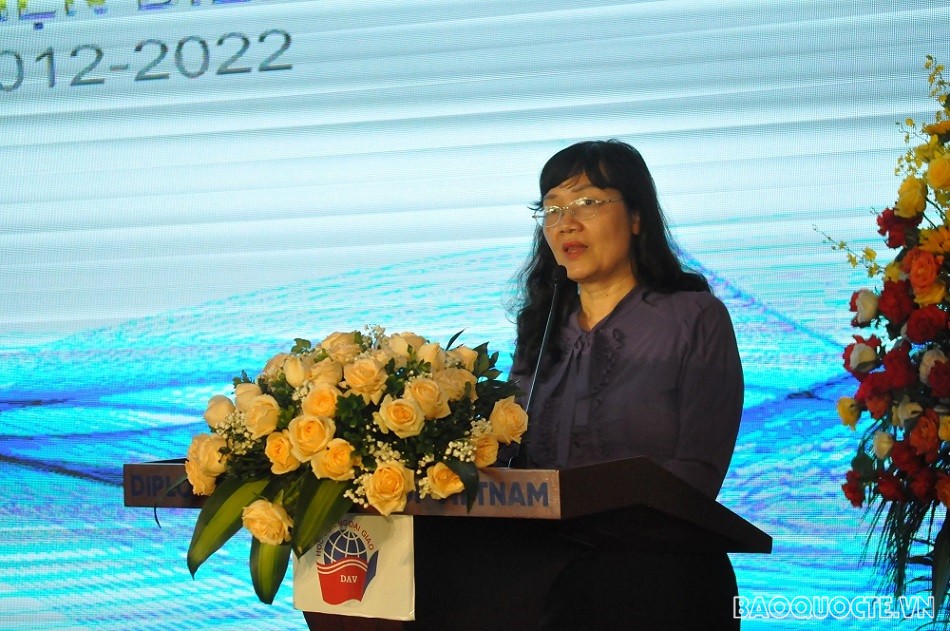 (07.01) Quyền Giám đốc Học viện Ngoại giao Phạm Lan Dung phát biểu khai mạc buổi lễ (Ảnh: Minh Quân)