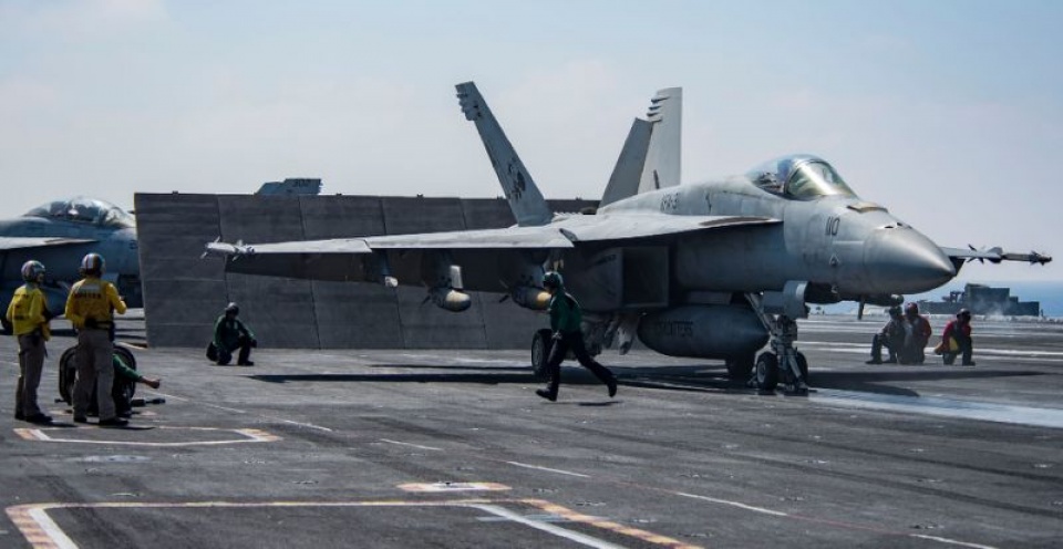 may bay chien dau my ha canh khan cap tai bahrain