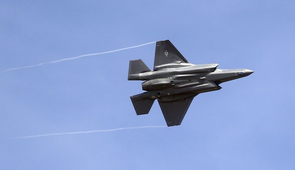 israel mua them may bay chien dau cua my