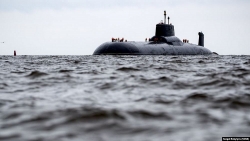 Tàu ngầm Nga nổi gần Alaska, Mỹ sát sao theo dõi