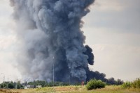 Hỏa hoạn tại Nga, nổ nhà máy ở Pháp khiến nhiều người thương vong