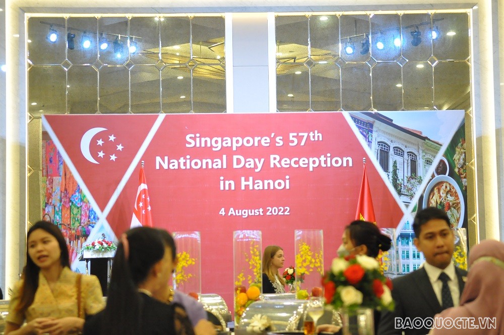 Lễ kỷ niệm 57 năm Quốc khánh nước Cộng hòa Singapore tại Hà Nội. (Ảnh: Minh Quân)