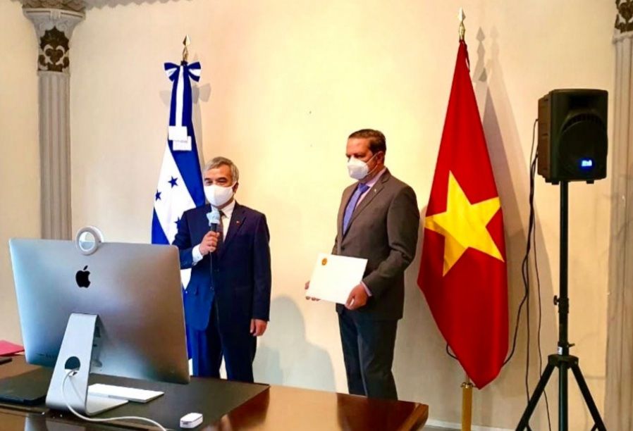 1330-20200918-194000