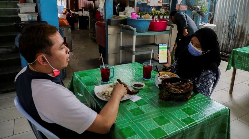 malaysia canh bao ve chung nhan tiem vaccine covid19 gia