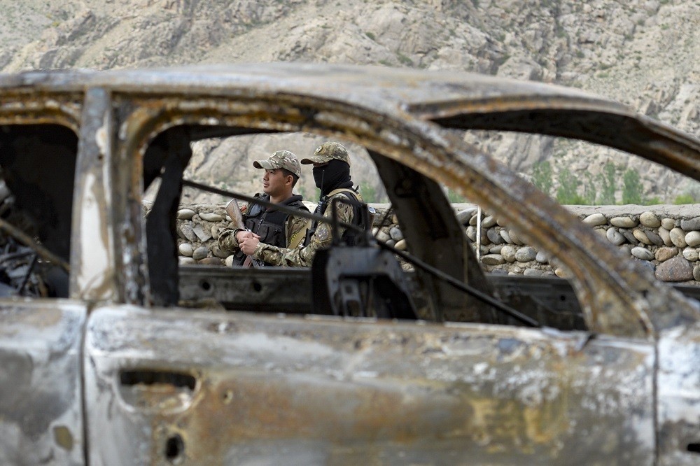 (09.16) Lãnh đạo Kyrgyzstan-Tajikistan đã nhất trí ngừng bắn và rút quân khỏi biên giới. (Nguồn: AP)