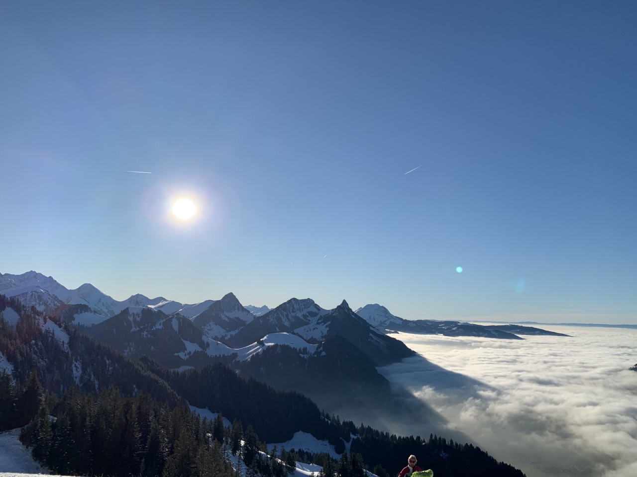 (10.03) Thụy Sỹ không chỉ nổi tiếng là đất nước của những tổ chức quốc tế, mà còn được thiên nhiên ưu ái cho cảnh sắc tuyệt vời. (Nguồn: Hoàng Nguyễn)