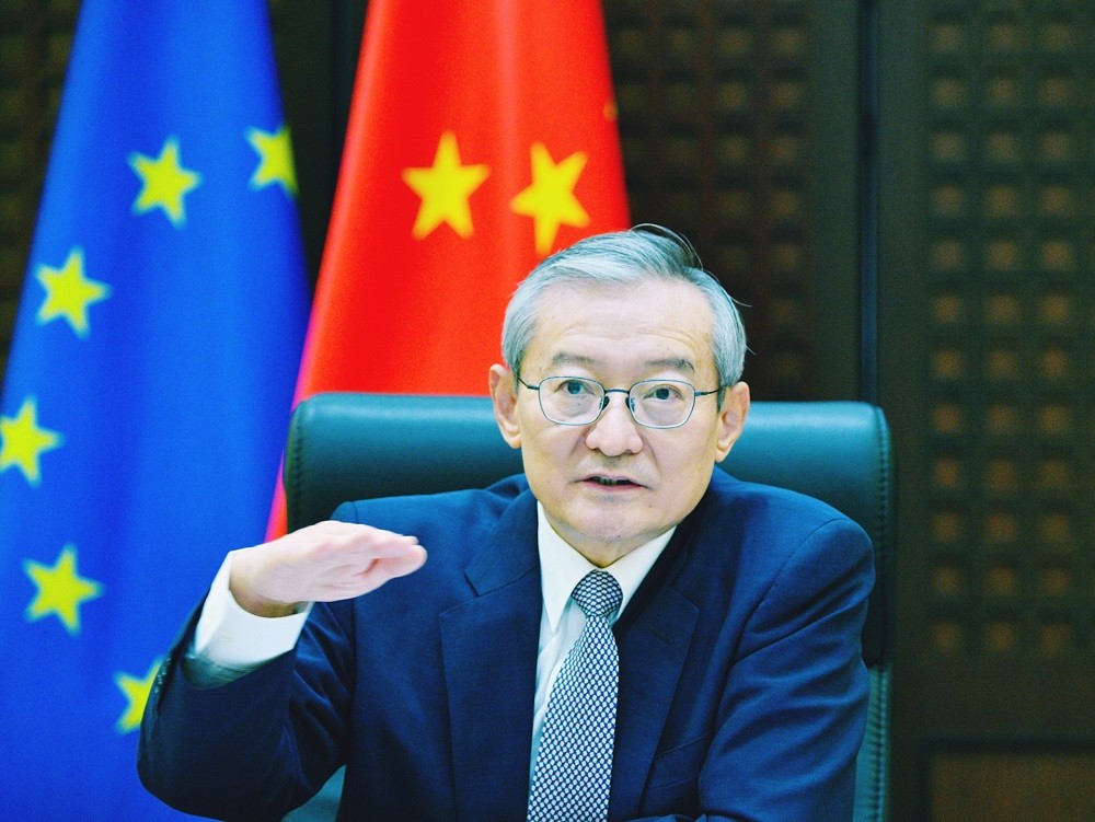 (11.21) Đại sứ Trung Quốc tại EU Trương Minh cho biết Trung Quốc đang chờ đợi nhượng bộ từ phía EU để tiếp tục hợp tác sâu rộng hơn. (Nguồn: Trưởng phái đoán thường trực Trung Quốc tại EU)