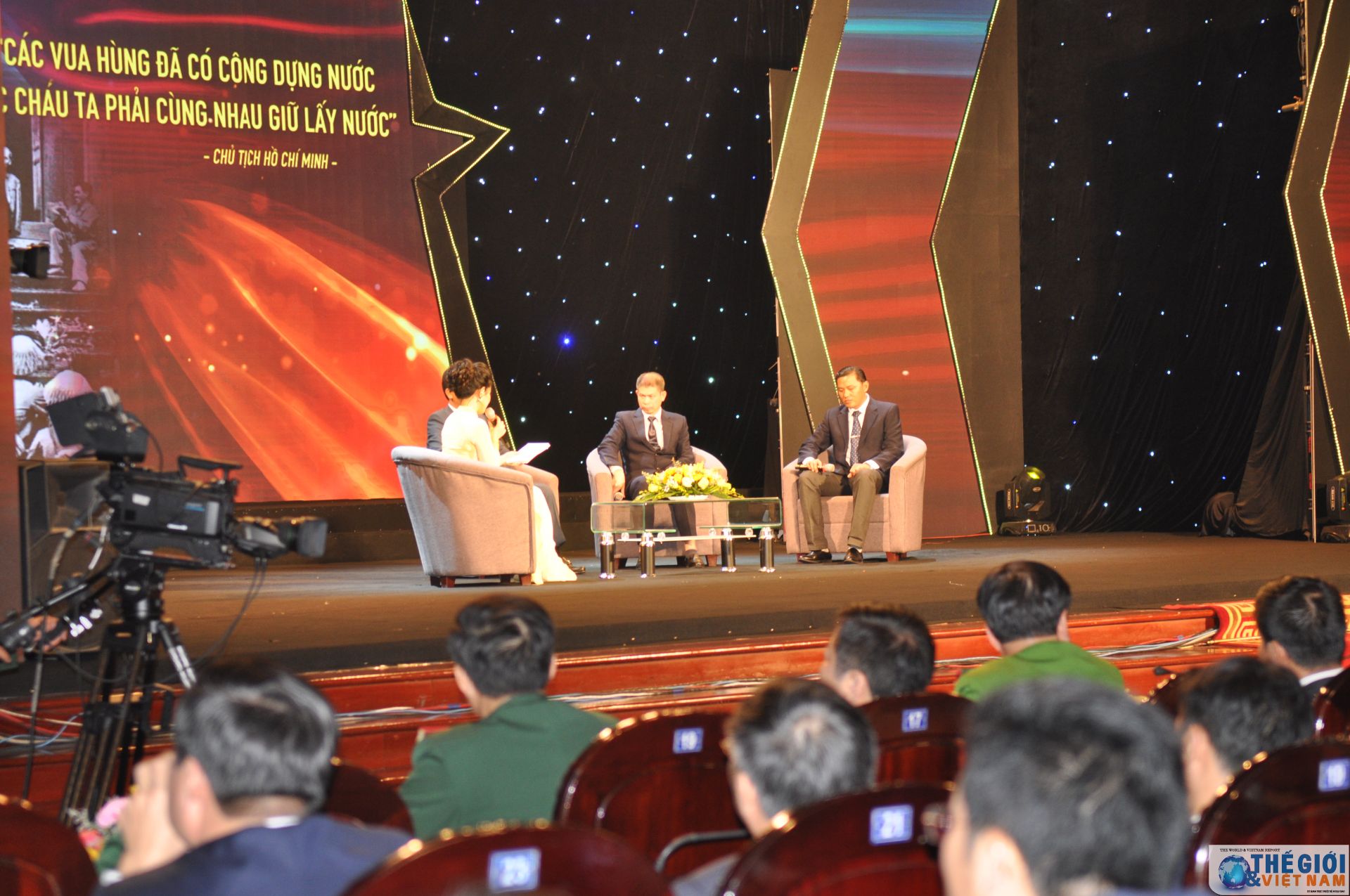 bo quoc phong ton vinh dien hinh tien tien xay dung nen quoc phong toan dan