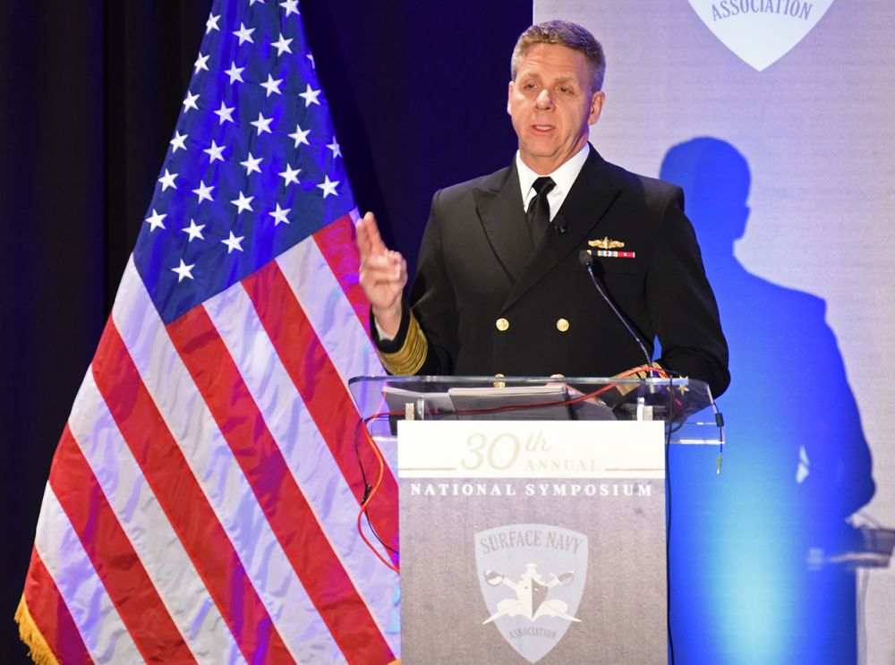 (12.17) Chỉ huy Bộ Tư lệnh Ấn Độ Dương-Thái Bình Dương, Tướng Phil Davidson (ảnh) cho rằng Trung Quốc đã không tôn trọng các thỏa thuận của mình. (Nguồn: Hải quân Mỹ)