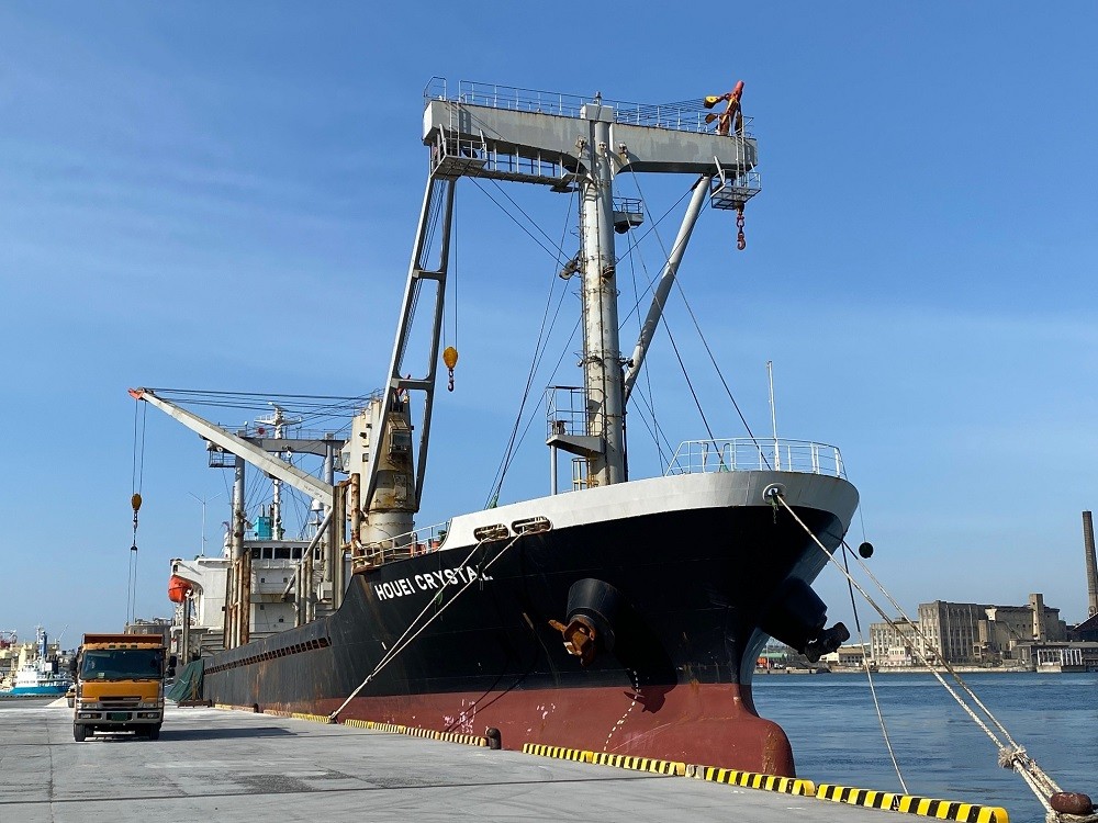 (12.09) Tàu Houei Crystal có 18 thuyền viên Việt Nam đã gặp nạn trên vùng biển giáp ranh giữa Hàn Quốc, Triều Tiên và Nhật Bản ngày 1/12. (Nguồn: Houei Transport)