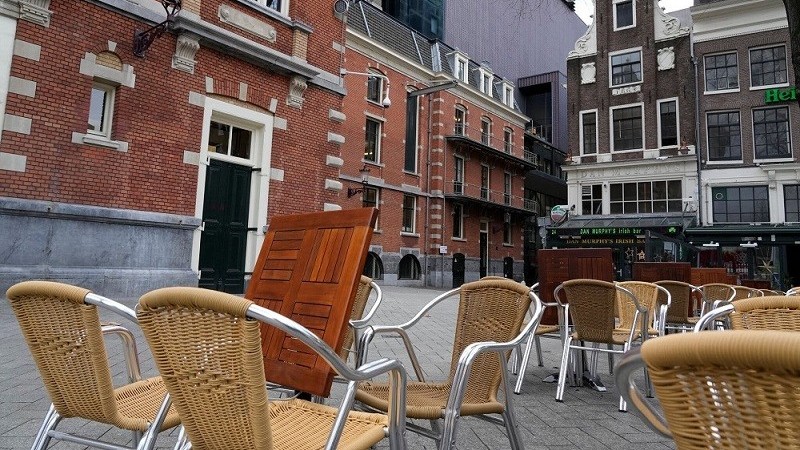 chau au truoc omicron nguoi hanh dong ke doi cho