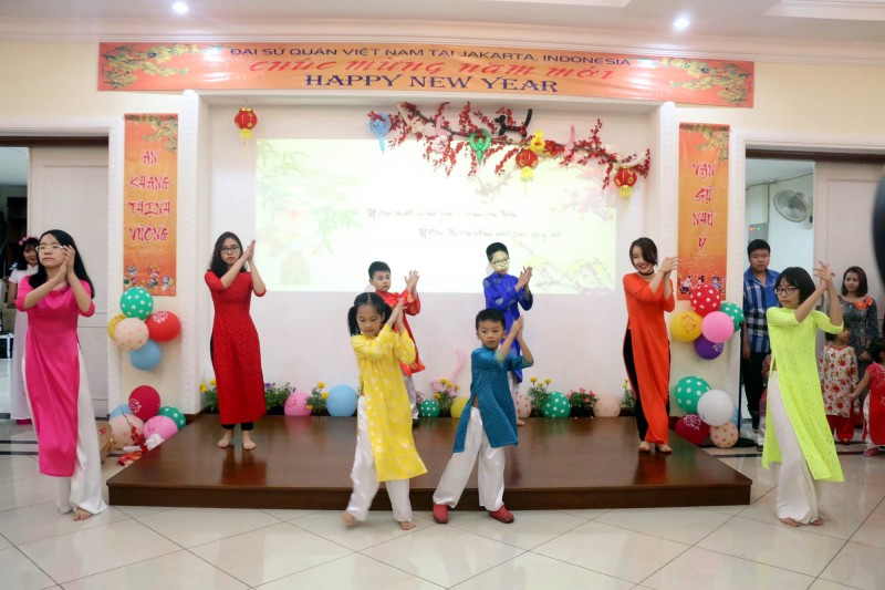 a m a p te t co ng do ng xuan bi nh than ta i indonesia