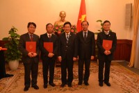 Bộ Ngoại giao trao quyết định bổ nhiệm đầu năm 2016
