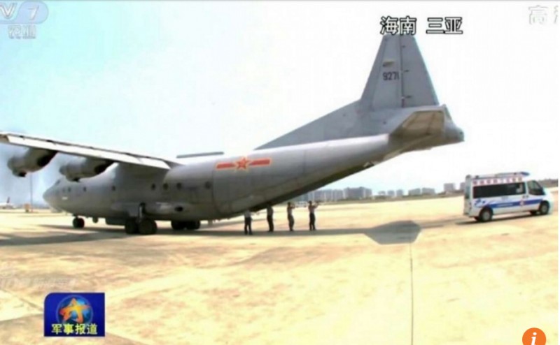 my trung quo c dua ma y bay quan su to i truo ng sa la kha c thuo ng