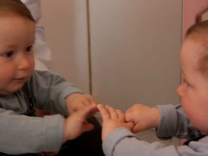 Hãy cho trẻ học song ngữ từ 6 tháng tuổi