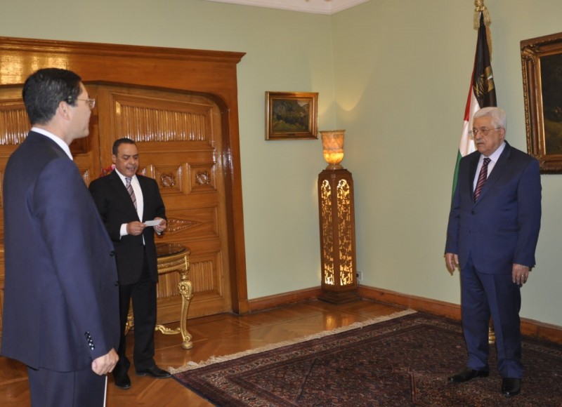 da i su viet nam trinh thu uy nhiem len tong thong palestine