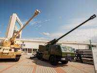 thi truong vu khi toan cau nam 2015 tang cao nha t tha p ky