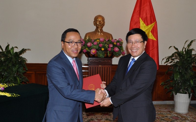 bo ngoai giao bo nhiem cuc truong thu ky bo truong