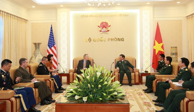 bo truong bo quoc phong tiep dai su cac nuoc