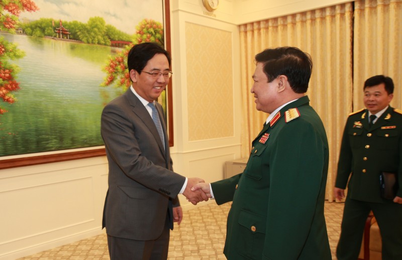 bo truong bo quoc phong tiep dai su cac nuoc