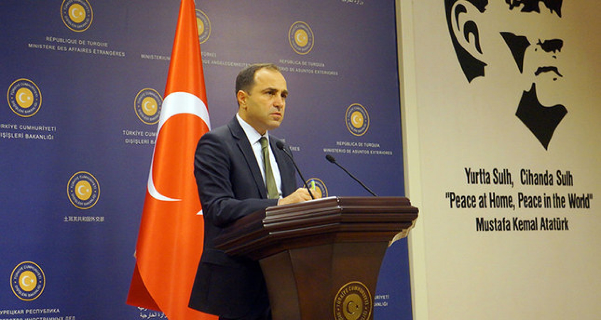 nga cao buoc tho nhi ky giu p is da nh bom