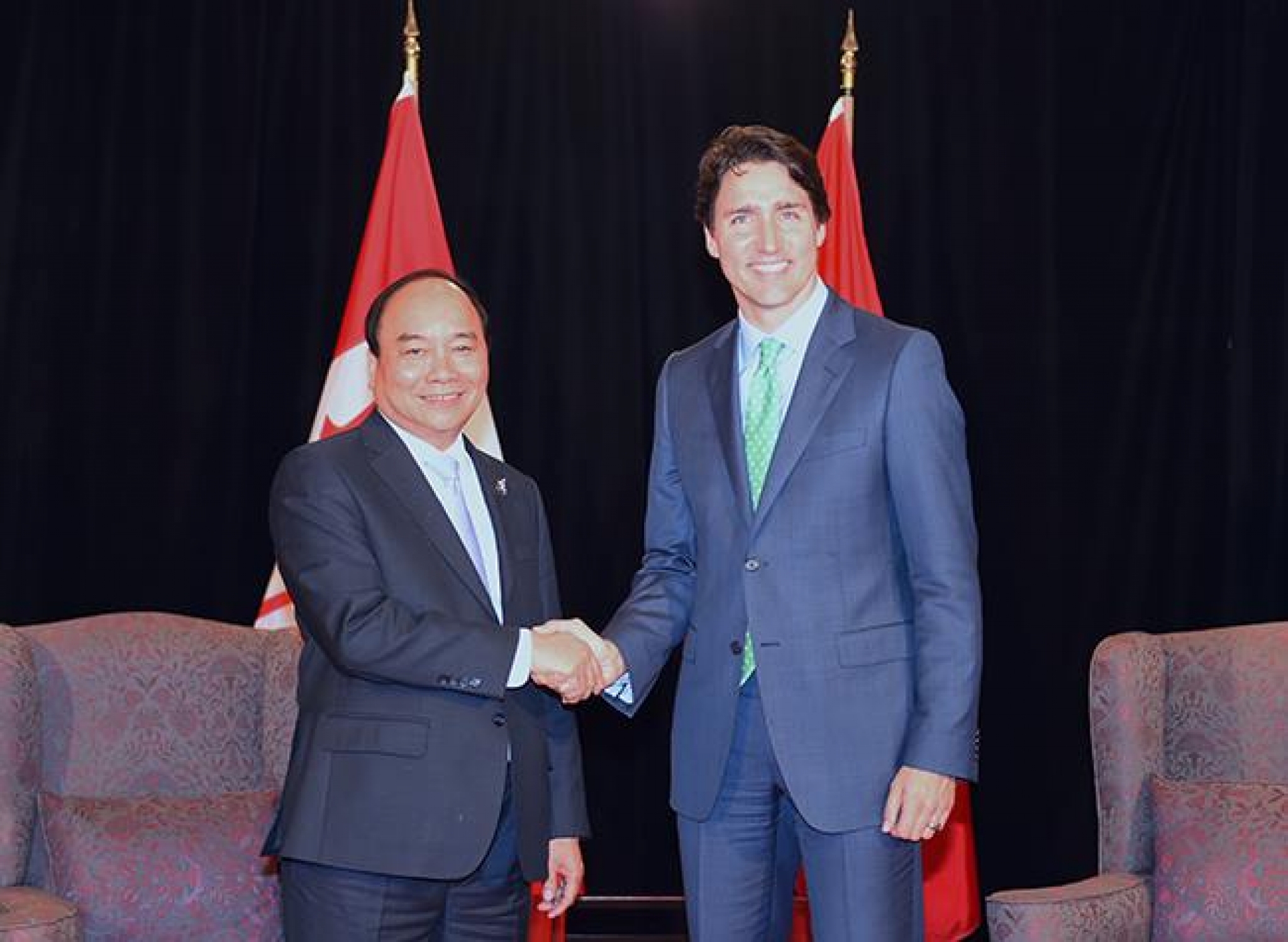 thu tuong tiep xuc song phuong voi cac nha lanh dao nhom g7