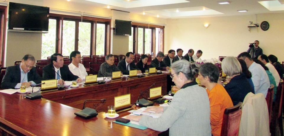 da i su chau au tim hieu chuong trinh phat trien be n vu ng tay nguyen