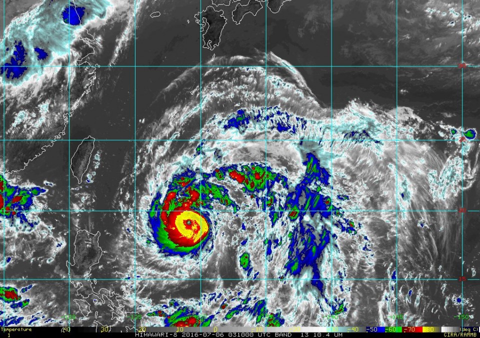 da i loan chat vat chong choi voi sieu bao nepartak