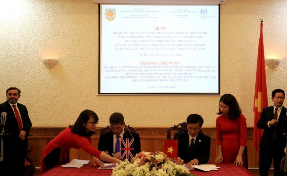 anh ho tro viet nam thuc thi phan quyet trong tai quoc te