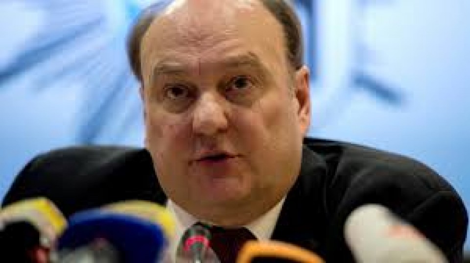 vu khung bo o duc thu pham co quoc tich duc iran