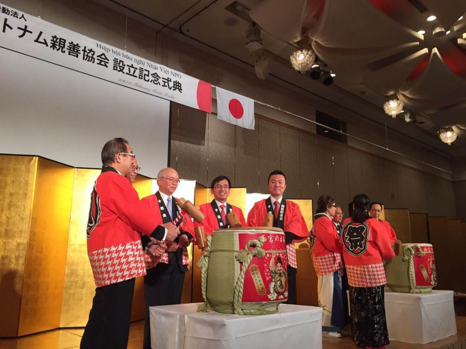 tang cuong hieu biet tinh huu nghi va giao luu kinh te vie t nha t