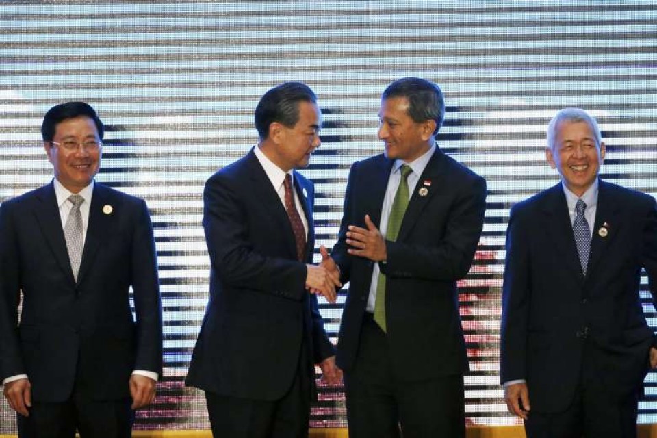 no lu c hun du c su do ng thua n trong asean