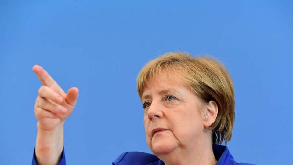 du c tie p tu c nha n nguo i ti na n truo c tha ch thu c li ch su