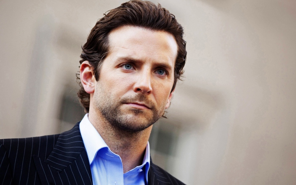 bradley cooper la m phim ve su troi day cua is tren hbo