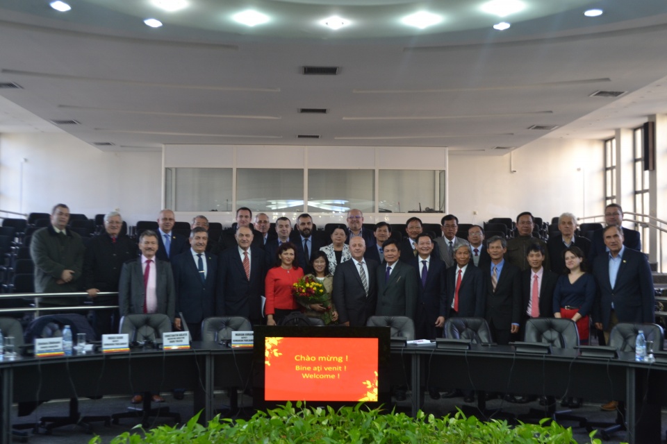 Bến Tre - Tulcea: Câu chuyện hợp tác địa phương thành công ben tre tulcea cau chuyen hop tac dia phuong thanh cong