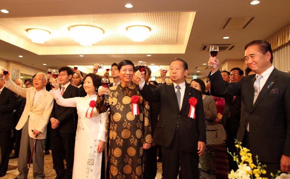 quan he huu nghi viet nhat ngay cang phat trien