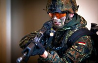 duc canh bao hang nghin tay sung is quay tro ve eu