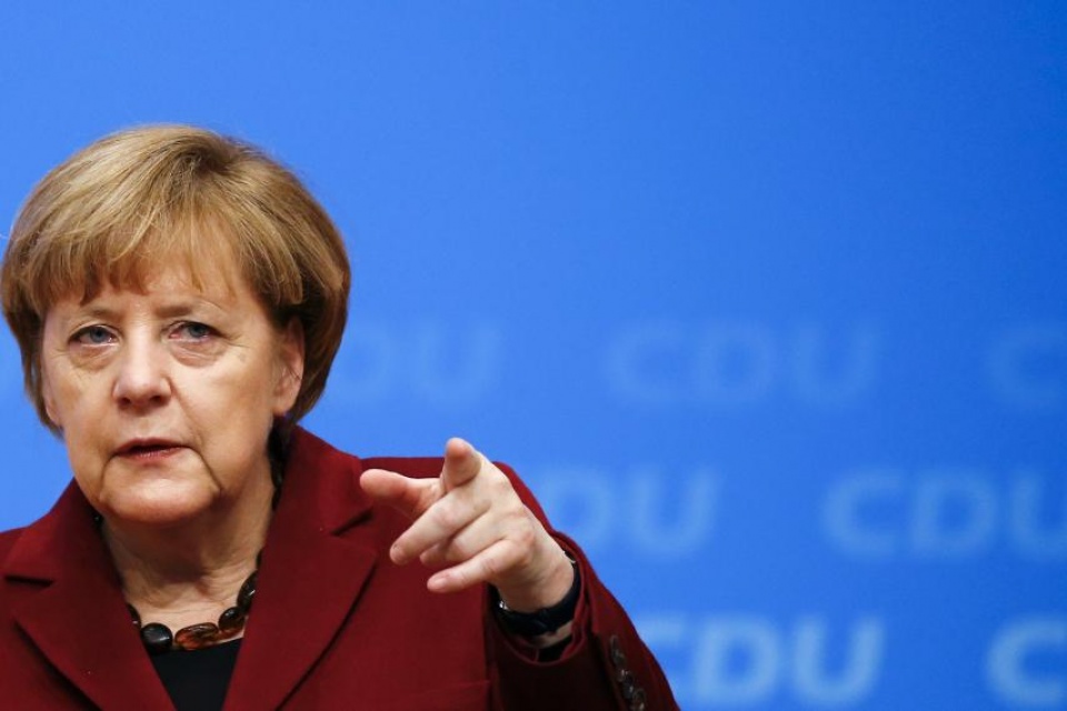 ty le ung ho dang cdu cua ba merkel giam thap ky luc