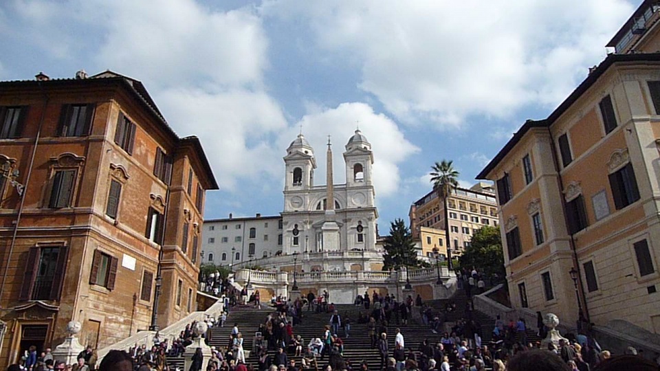 rome 60 toa nha co nguy co sup do do dong dat