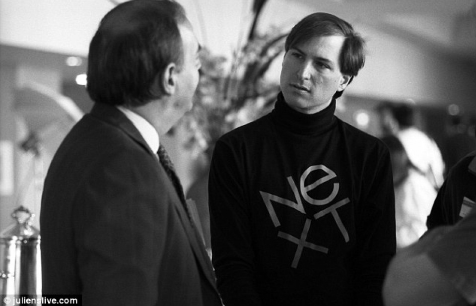 Bán đấu giá trực tuyến di vật của Steve Jobs