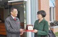 dai su anh chinh phu viet nam dang gui di thong diep tich cuc