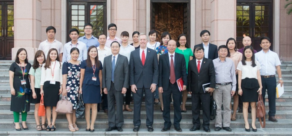 gioi kinh doanh my lac quan ve viet nam