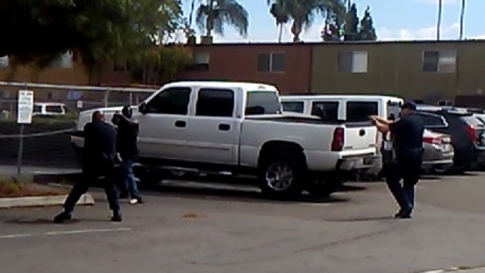 my tiep tuc bieu tinh phan doi canh sat ban chet nguoi da mau