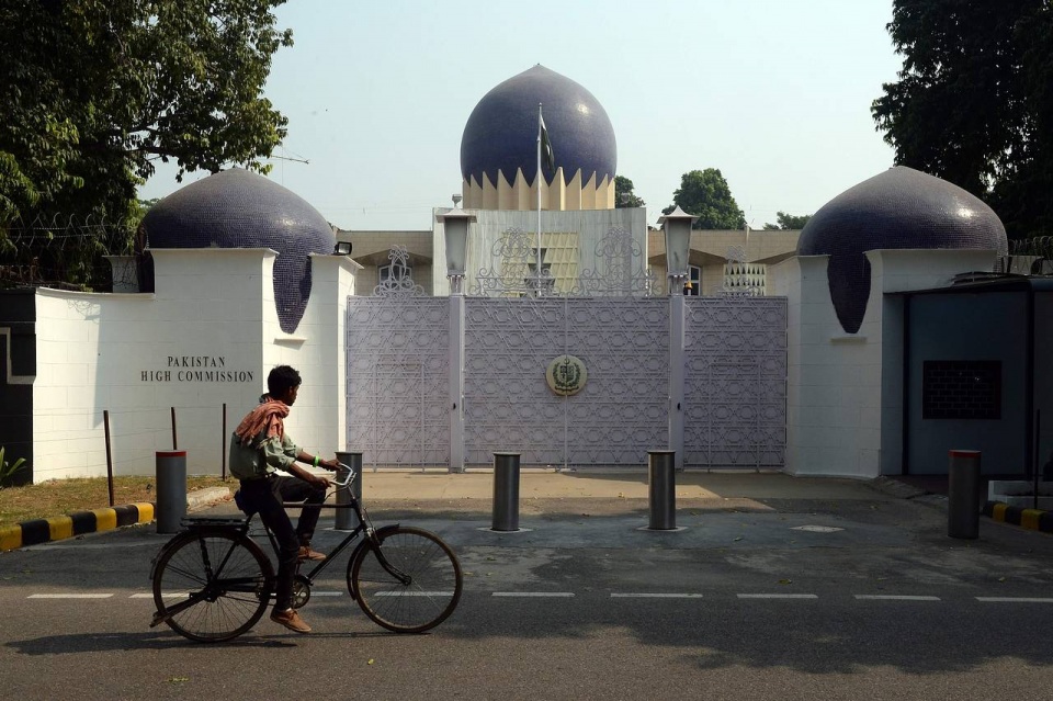 a n do pha n do i vie c tru c xua t tra du a cu a pakistan