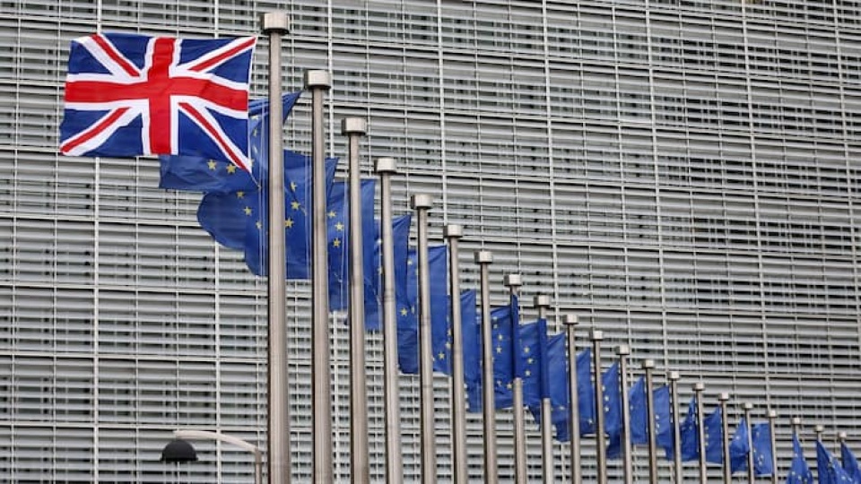 eu ha du bao tang truong eurozone va anh trong nam 2017