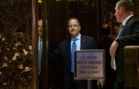 my them mot co van cua tong thong trump tu chuc